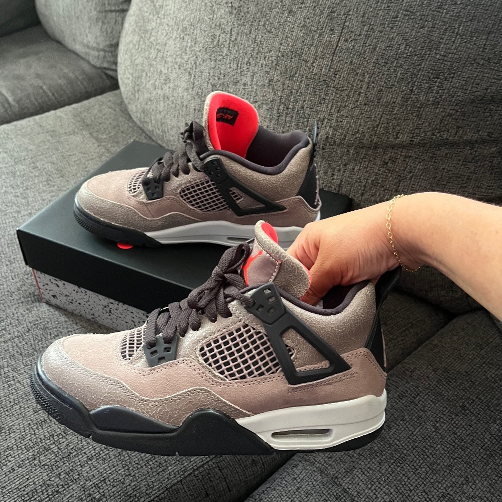 COPY - Air Jordan 4 Retro 'Taupe Haze' 5 Y